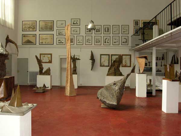 Opere nello studio di Via del Vantaggio. Foto Eugenio Monti