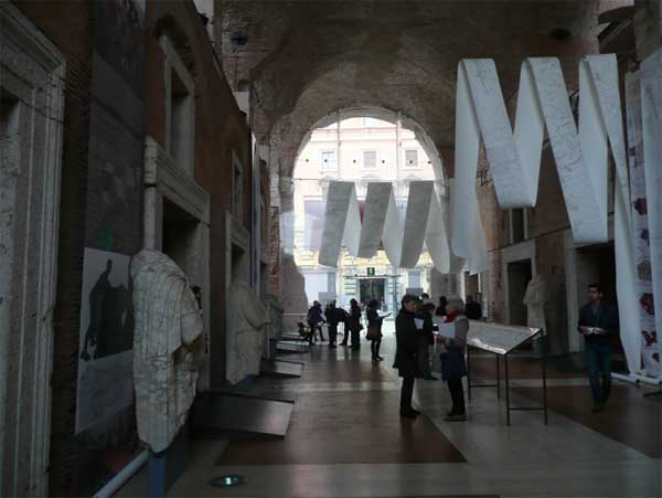 Columna mutātio - Itineraria picta di Luminița Țăranu