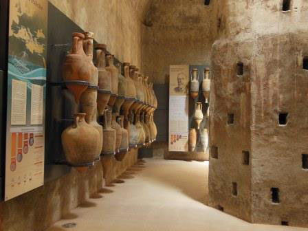 Cisterna post-antica (Anfore collezione Dressel) - Mercati di Traiano, Museo dei Fori Imperiali