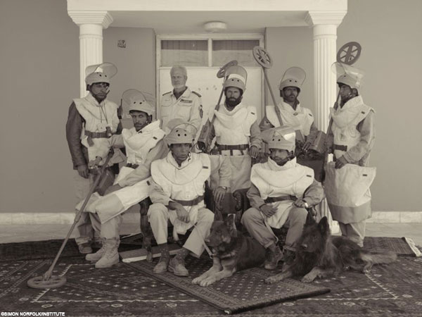 ©Simon Norfolk-Institute - Burke+Norfolk - Photographs from the War in Afghanistan 01 