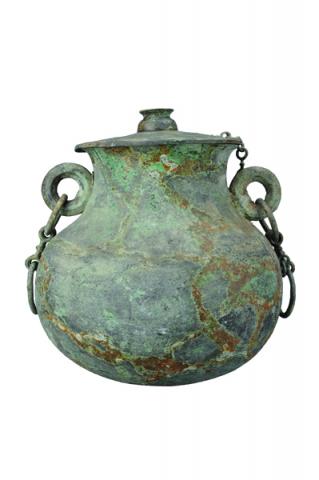 Museo del Sichuan_Mou di bronzo (pentola da cucina); Periodo Stati combattenti (475-221 a.C.)_altezza totale 43 cm, diametro al ventrepancia 37 cm