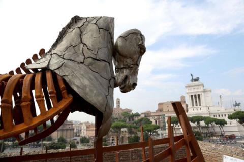 Gustavo Aceves, Installation view of Lapidarium - Mario Basilio