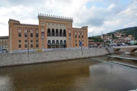 Vijecnica City Hall e Museo di Sarajevo  