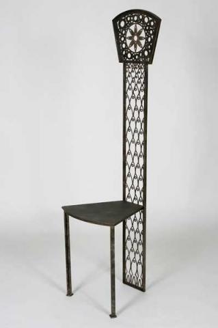 9. SEDIE. Ferro, h. 160 cm 9. SEDIE. Ferro, h. 160 cm